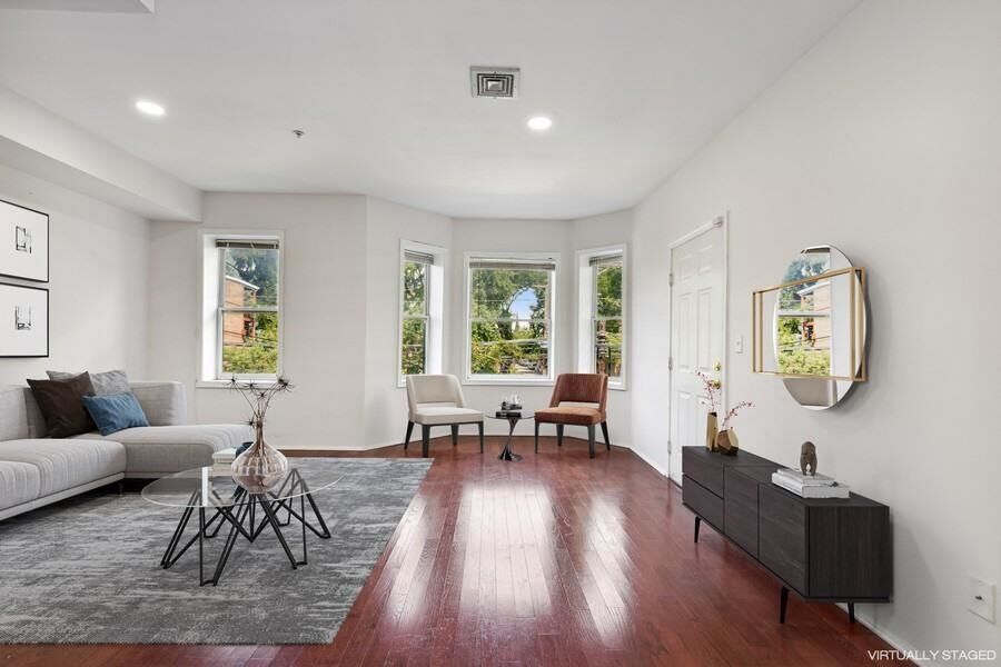 Property Photo:  64 James St 1  NJ 07102 