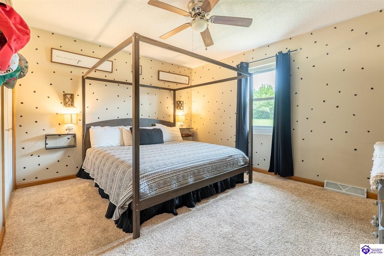 Property Photo:  801 Charlene Drive  KY 40175 