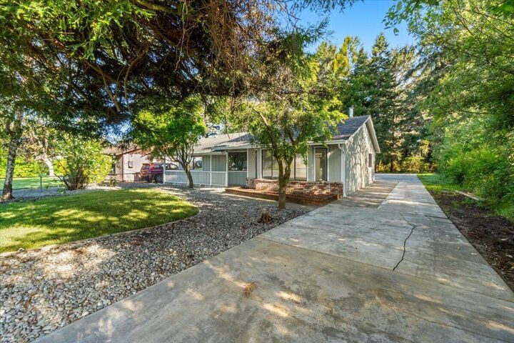 Property Photo: 1563 Murray Road CA 95519