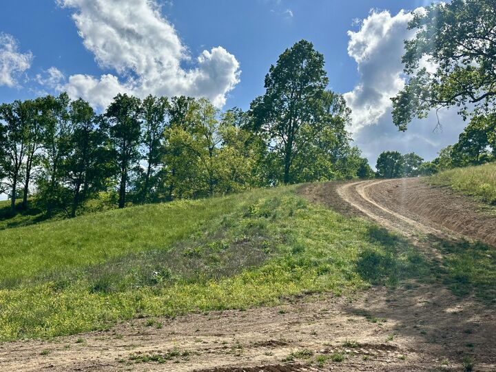 Property Photo:  119 Hawk Tract 23  KY 40741 