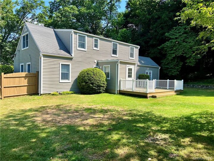 Property Photo:  46 Beechwood Road  NY 10530 
