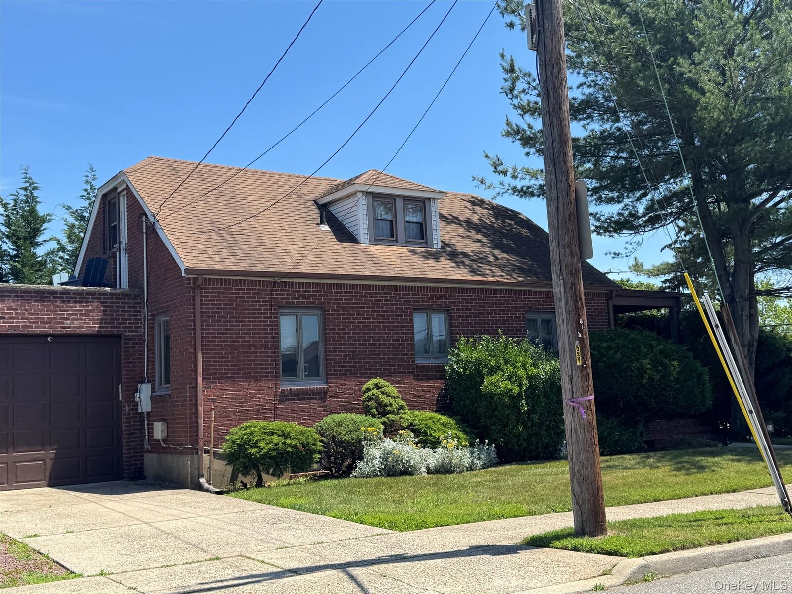 Property Photo:  364 Central Avenue  NY 11714 
