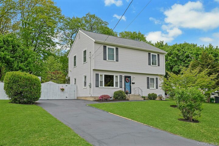 Property Photo:  17 N Park Avenue  NY 10954 