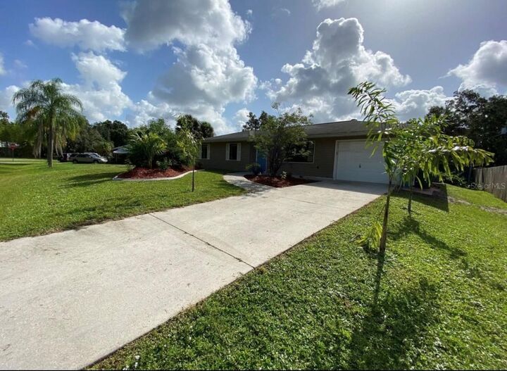 Property Photo:  368 Yeager Street  FL 33954 