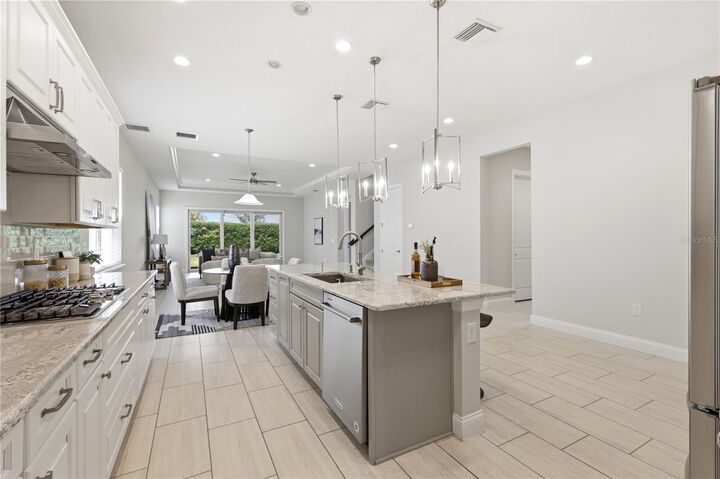 Property Photo:  10378 Angel Oak Court  FL 32836 