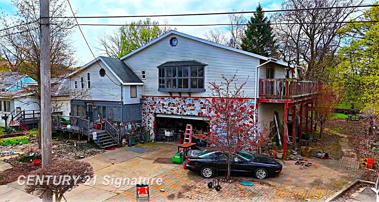 Property Photo:  808 McKinley Street  MI 48906 