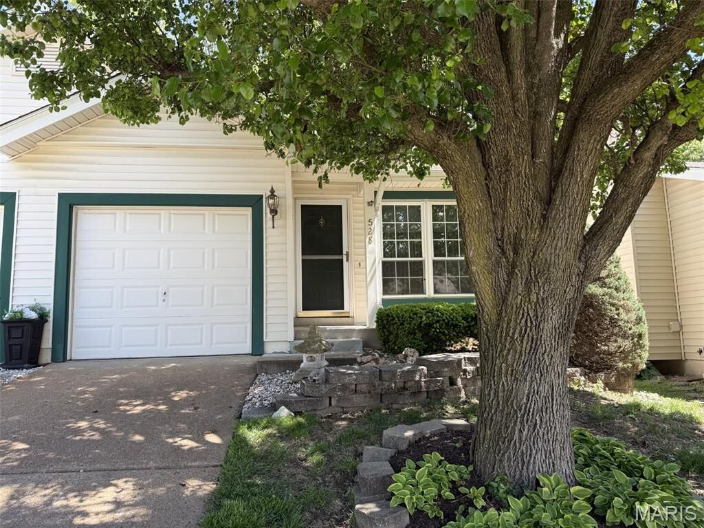 Property Photo:  528 Spring Glen Drive  MO 63021 
