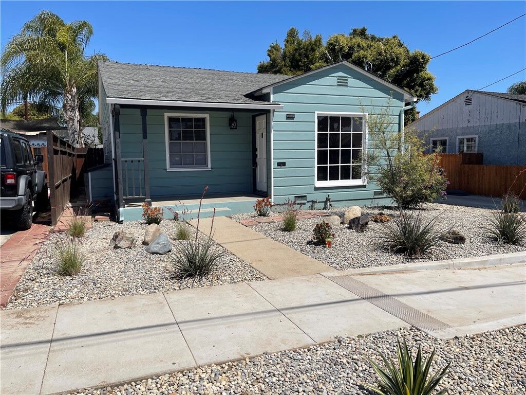 Property Photo:  1334 Mira Mar  CA 90804 