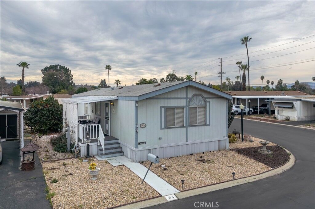 Property Photo:  450 Judson #94  CA 92374 