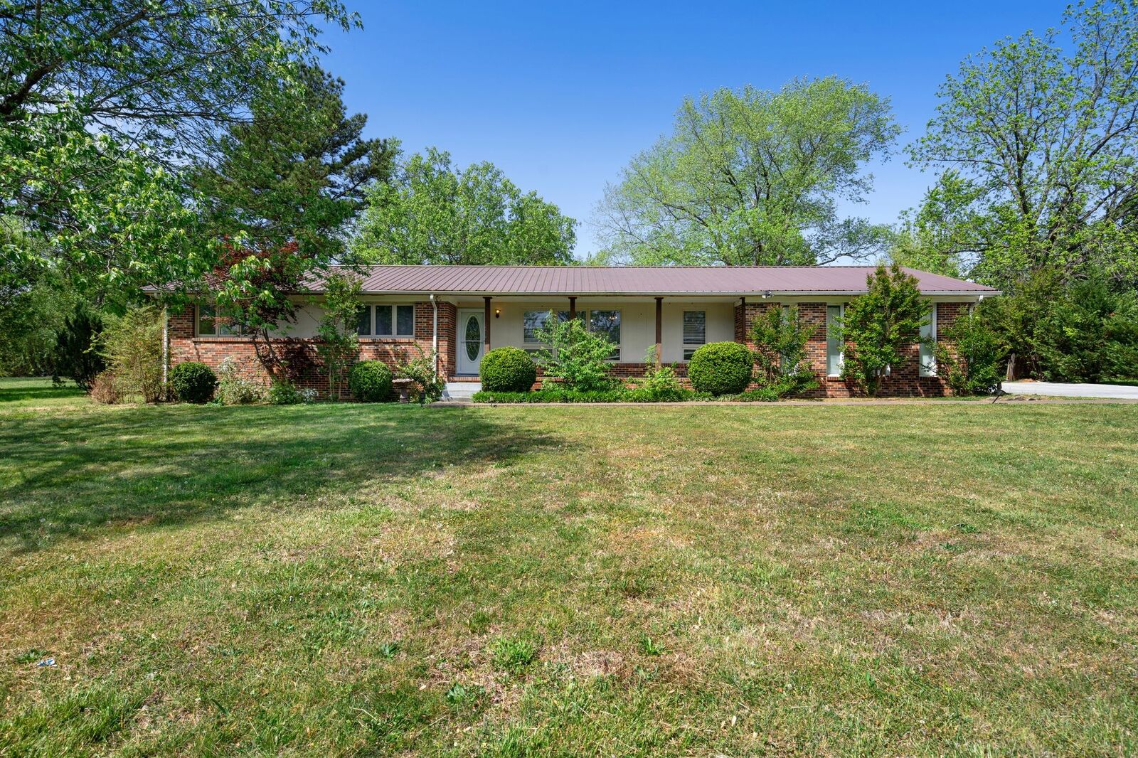 Property Photo:  903 Mead Dr  TN 37160 