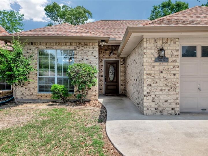 Property Photo:  907 Willow Oak  TX 75941 