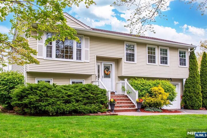 Property Photo:  900 Sioux Avenue  NJ 07034 