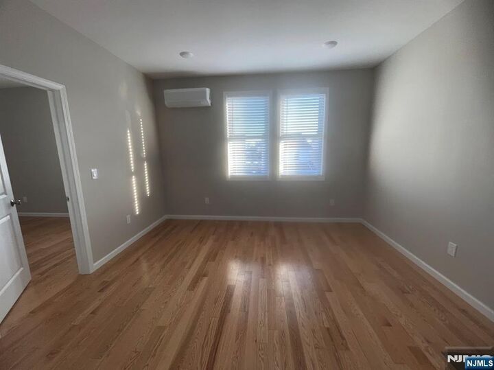 Property Photo:  32 Rose Street 2  NJ 07032 