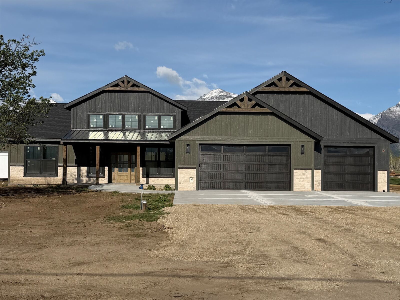 Property Photo:  645 Old Corvallis Road  MT 59828 