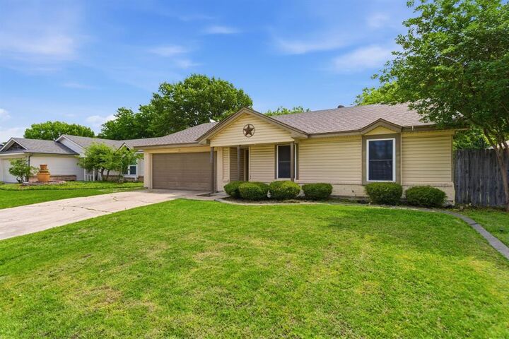 Property Photo:  7008 Wayfarer Trail  TX 76137 