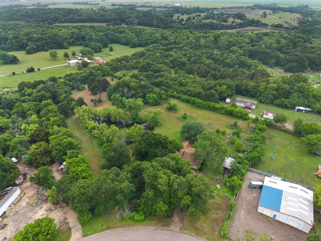 Property Photo:  304 Summerall Lane  TX 75154 