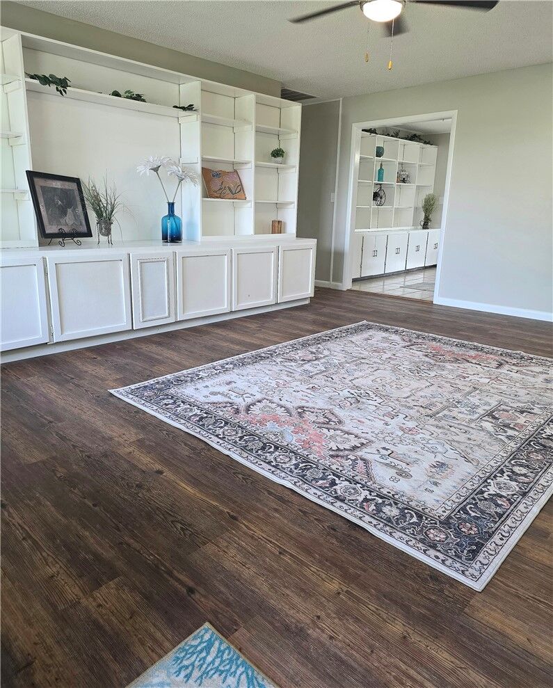 Property Photo: 1749 Oaklawn AR 72601