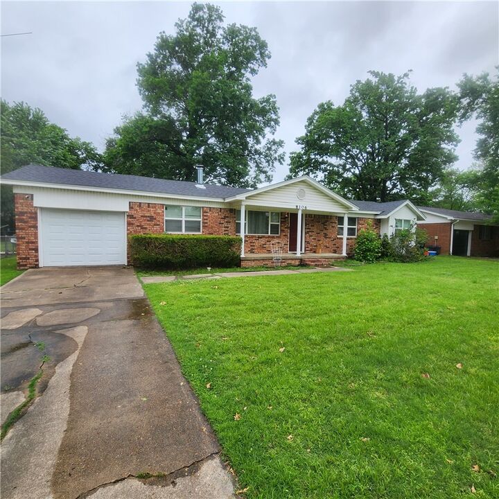 Property Photo:  8106 Holly Avenue  AR 72908 