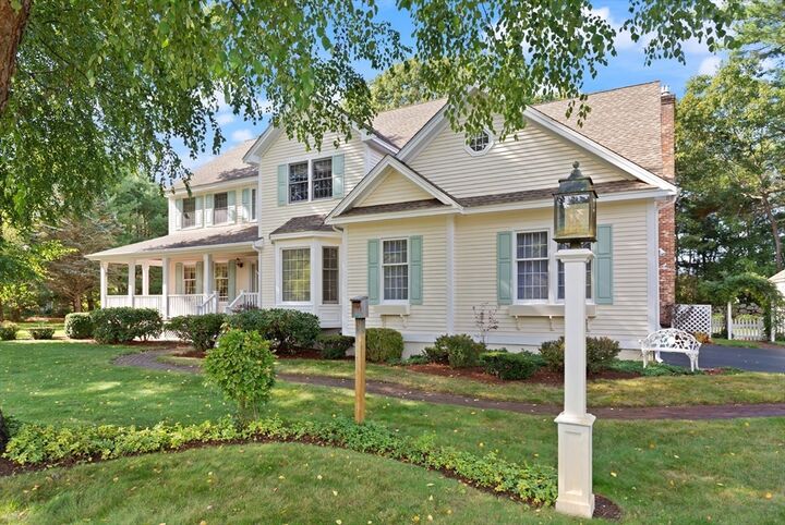 Property Photo:  6 Barn Lane  MA 01886 