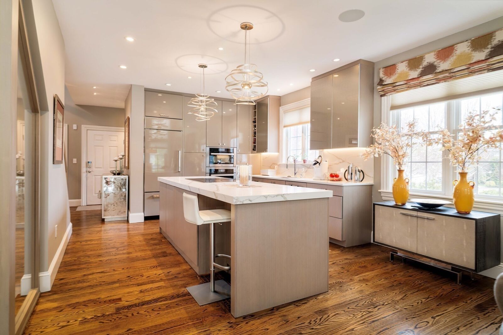 Property Photo:  287 Langley Rd 6  MA 02459 