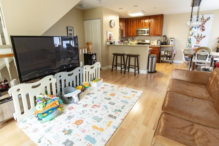 Property Photo:  316 Rindge Ave 9  MA 02140 