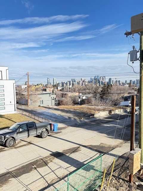 Property Photo:  1917 25 Avenue SW  AB T2T 4T5 