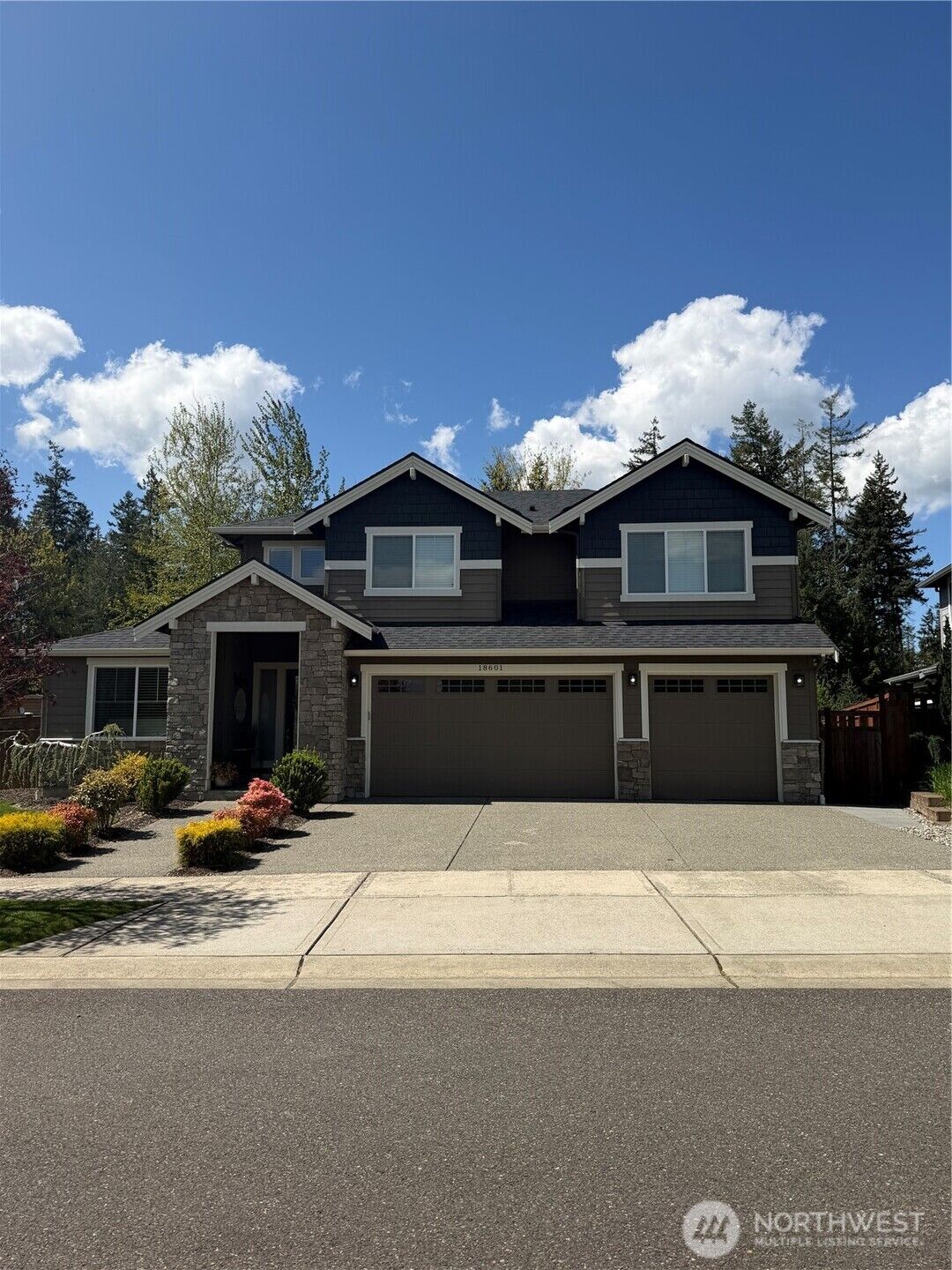 Property Photo:  18601  133rd Street E  WA 98391 