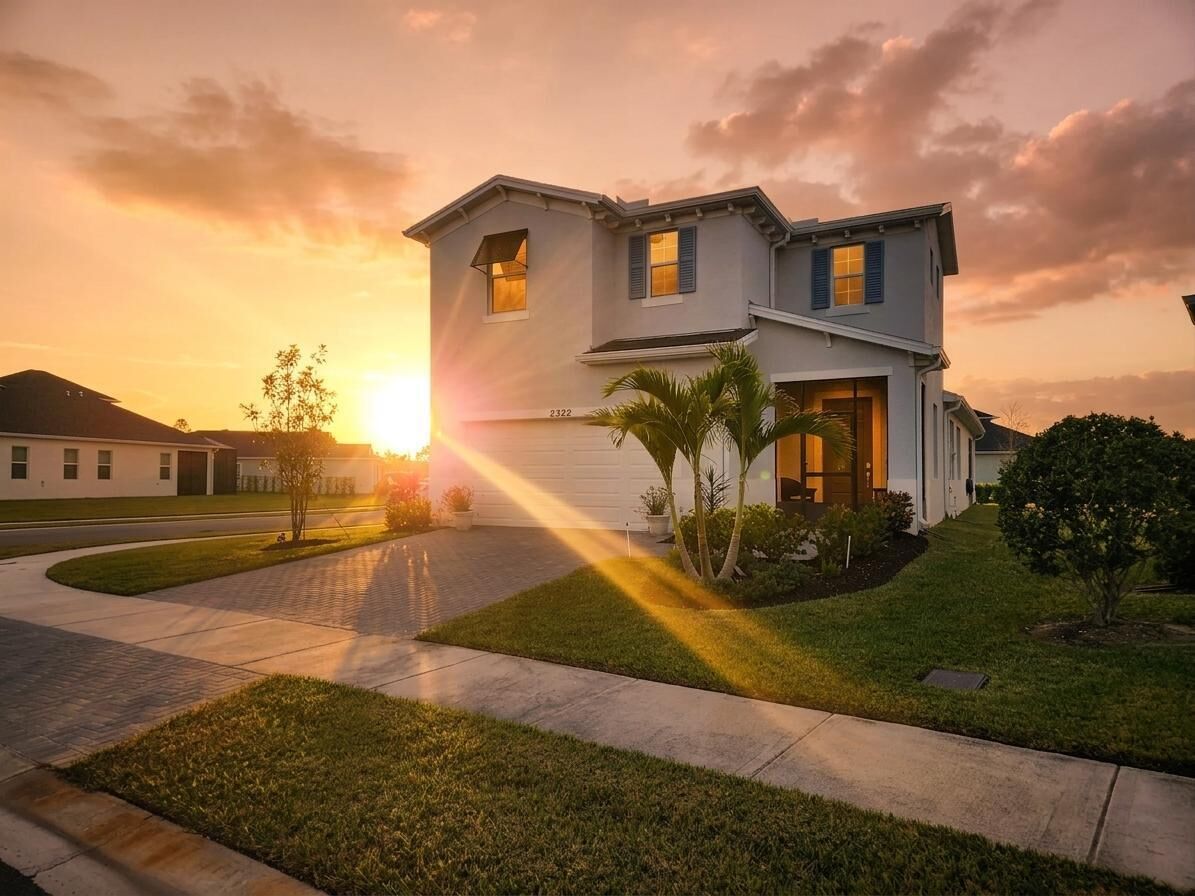 Property Photo:  2322 NW Antarus Dr Drive NW  FL 32907 