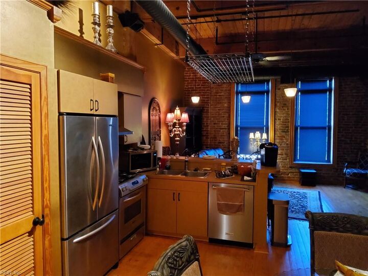 Property Photo:  230 W Tazewell St 208  VA 23510 