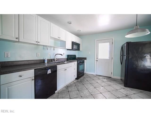 Property Photo:  1424 Myrtle Ave  VA 23325 