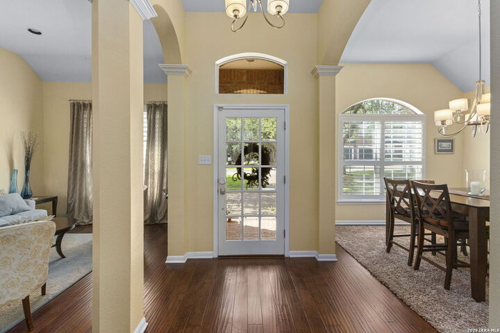 Property Photo:  15106 Grayoak Forest  TX 78248 