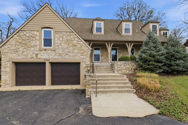 Property Photo: 2746 SW Macvicar Ave KS 66611