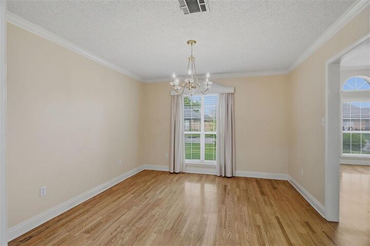 Property Photo:  2505 Peace Drive  LA 70605 