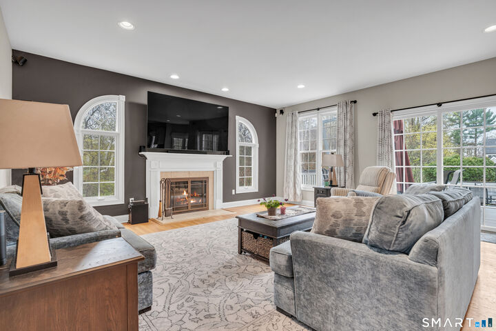 Property Photo:  1 Taylor Lane  CT 06437 