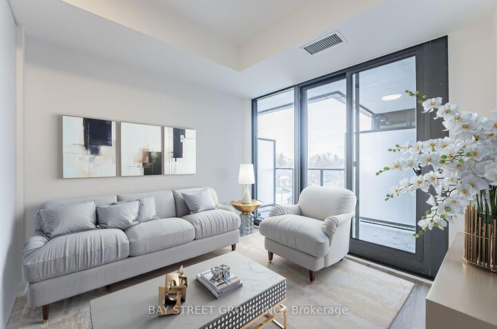 Property Photo: 250 Lawrence Avenue W 526 ON M5M 1B2