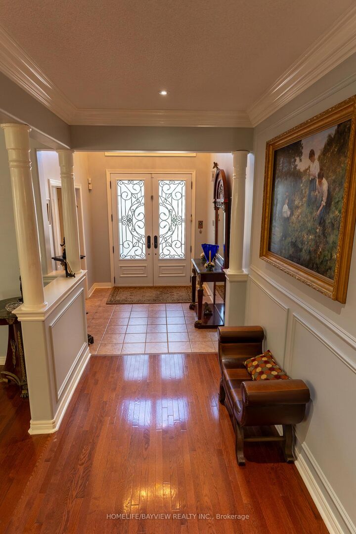 Property Photo: 8 Pico Crescent ON L4J 8P4