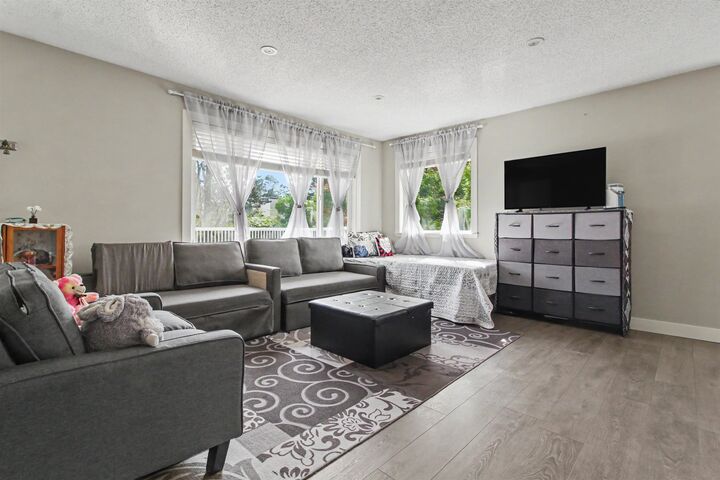 Property Photo: 13915 72 Avenue 101 BC V3W 2P6