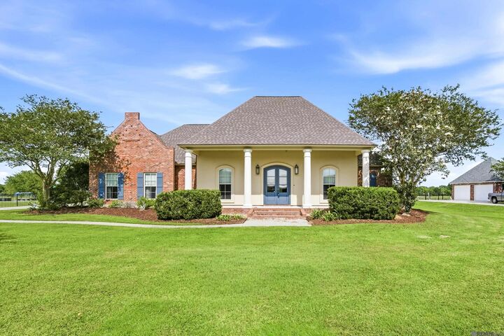 Property Photo:  10456 Buddy Gore Rd  LA 70737 