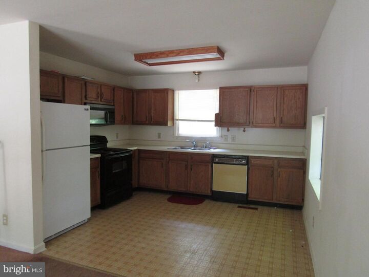 Property Photo:  418 Cleveland Court  VA 22407 