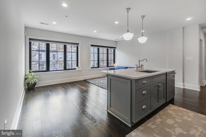 Property Photo:  1514 8th Street NW 5  DC 20001 