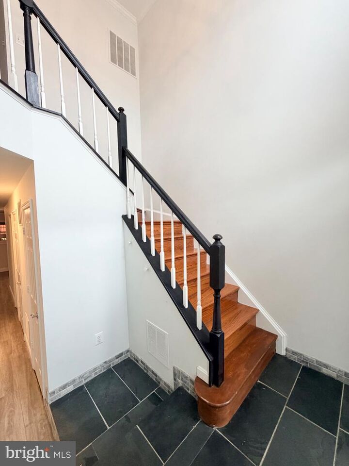 Property Photo:  6622 Frost Lake Lane  VA 22315 