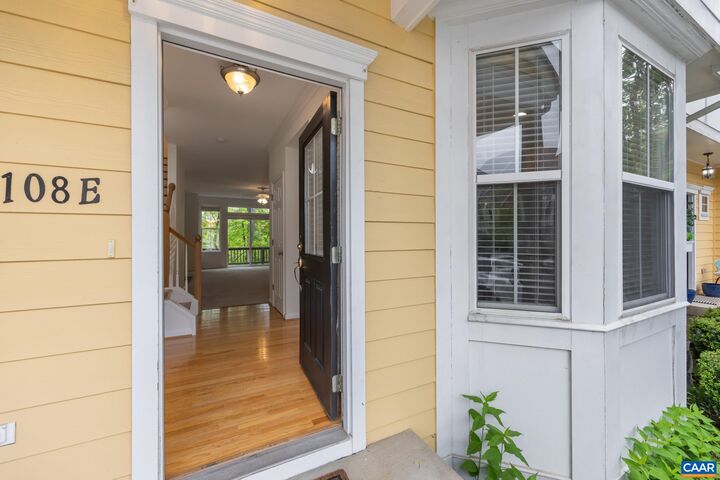 Property Photo: 108 Melbourne Prk E VA 22901