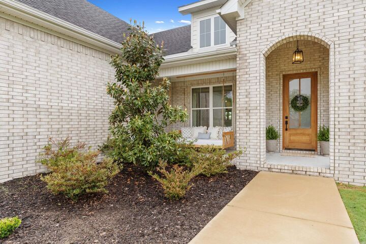 Property Photo:  11 River Circle  AR 72106 