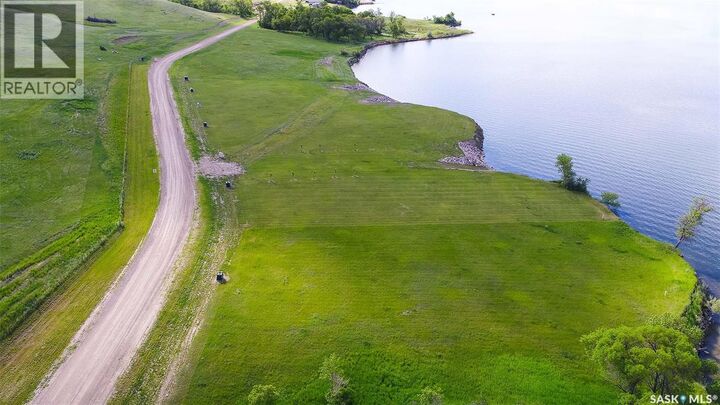 Property Photo:  833 Daniel Drive  SK S0G 0A2 