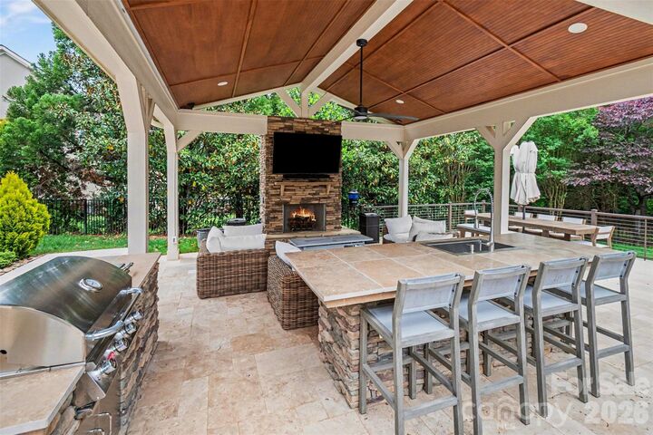 Property Photo:  1022 Lake Forest Drive  NC 28104 