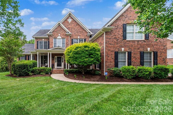 Property Photo: 1022 Lake Forest Drive NC 28104
