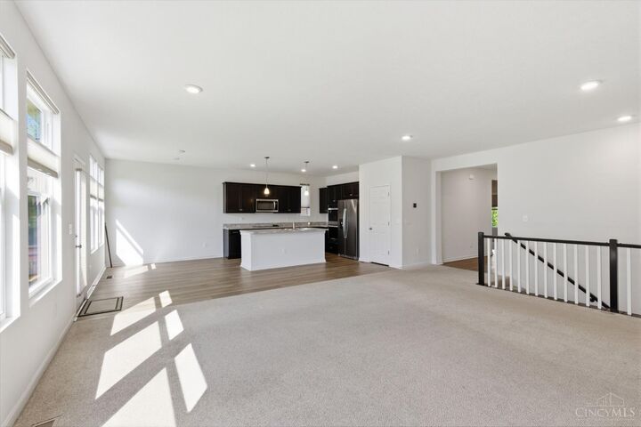 Property Photo:  1193 Twin Gate Run  OH 45102 