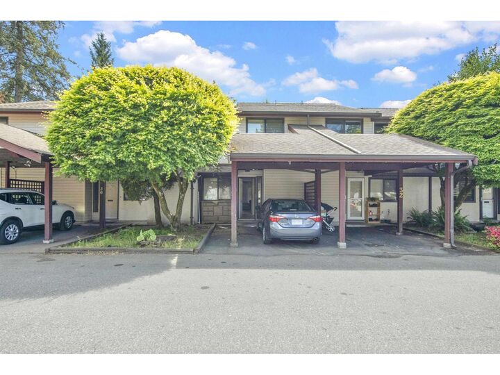 Property Photo: 13990 74 Avenue 31 BC V3W 7E6