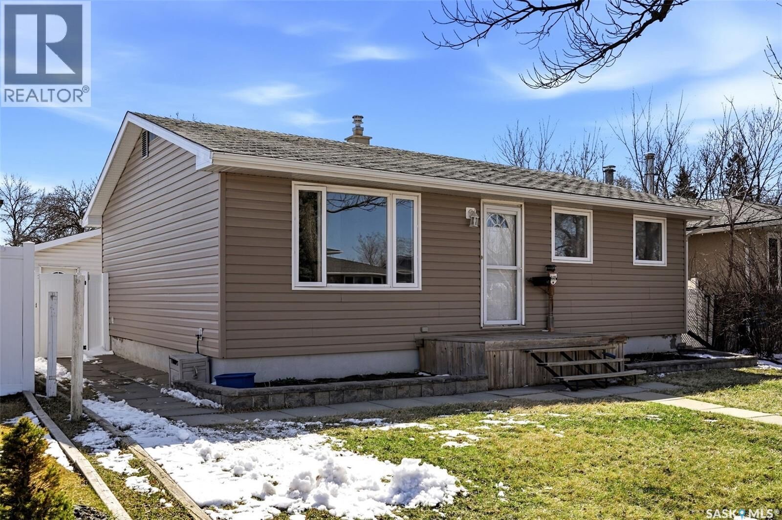 Property Photo:  87 Carmichael Road  SK S4R 0C6 