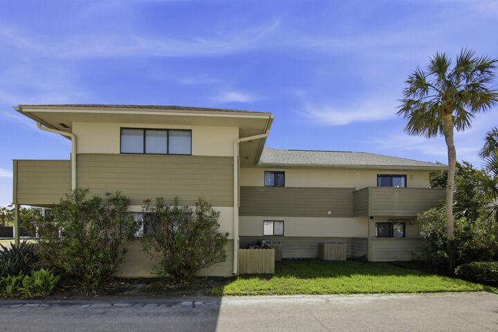 Property Photo:  64 Cross Creek Road # 28-D  FL 32550 